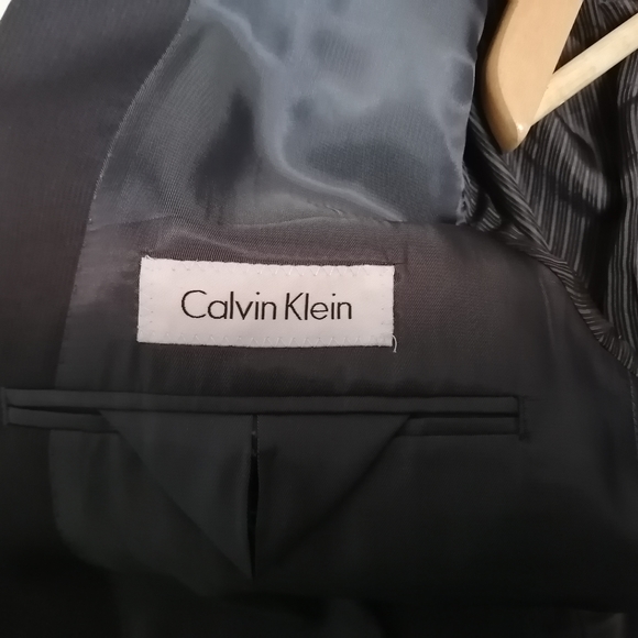 Calvin Klein Silk And Wool Single Breasted Suit Jacket Blazer Size 38S Gray. - Picture 3 of 7